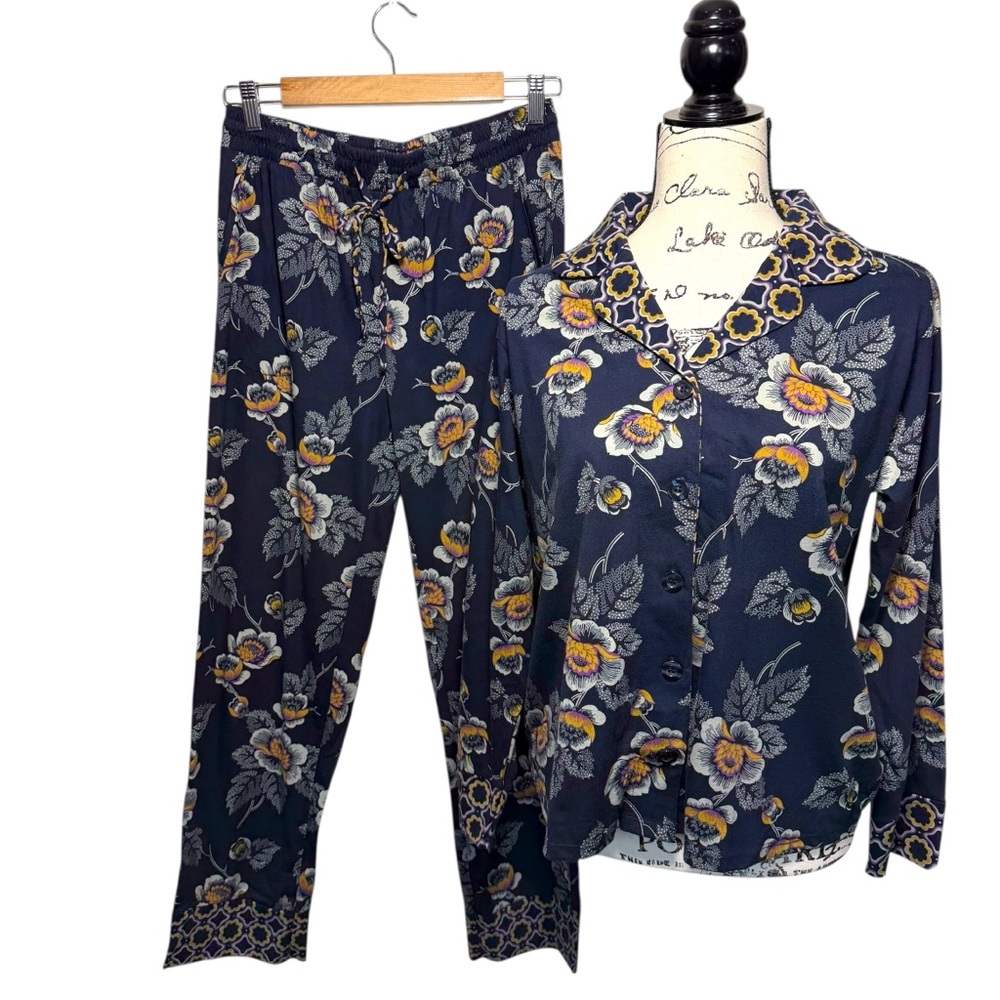 NEW Vera Bradley Blue Floral Two Piece Pajama Set, S